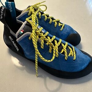 Scarpa Vibrant Blue Climbing Shoes Men’s Size 9.5